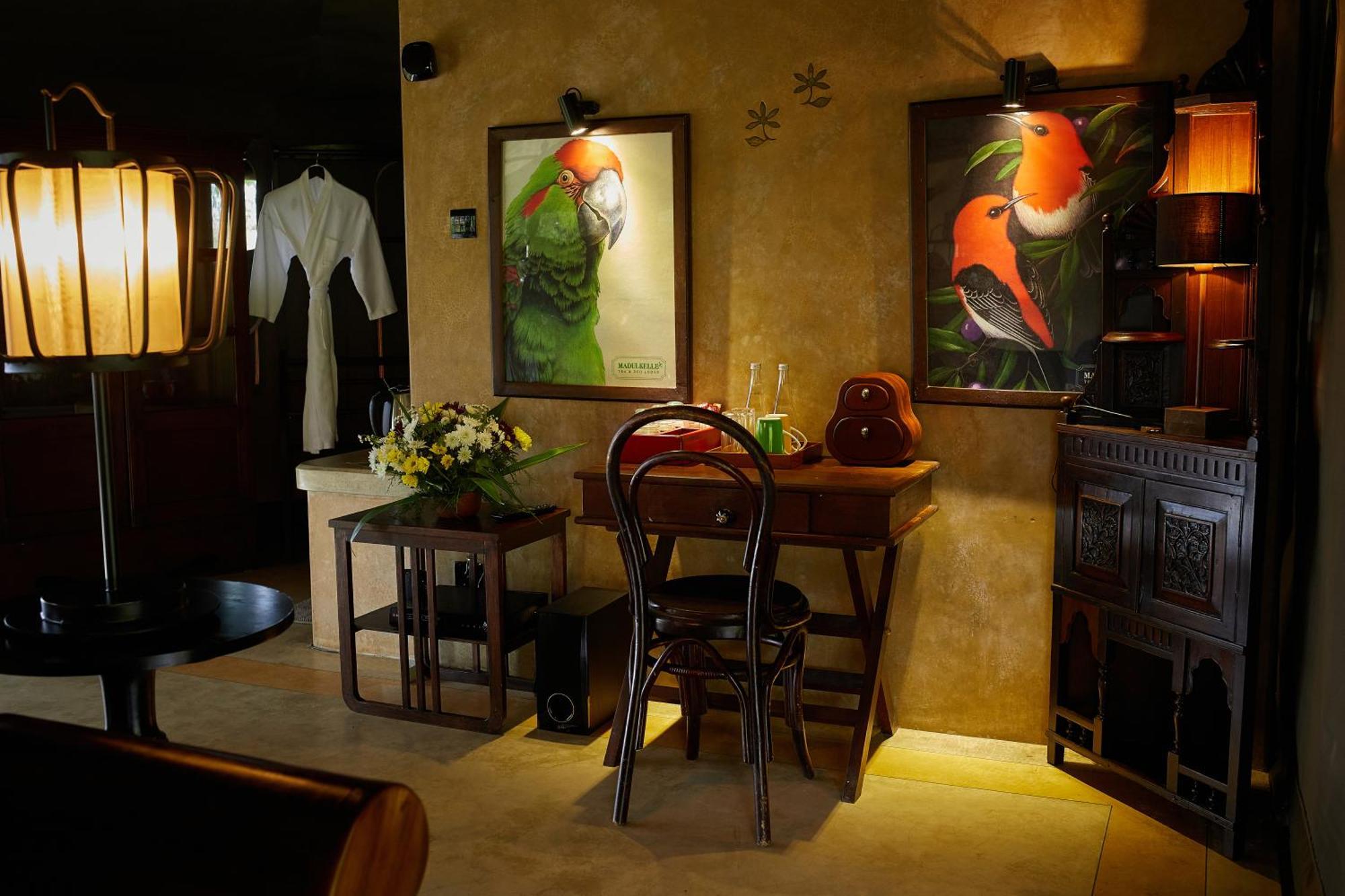 มาดุลเกลเล ทีแอนด์อีโคลอดจ์ Hotel แคนดี้ ภายนอก รูปภาพ