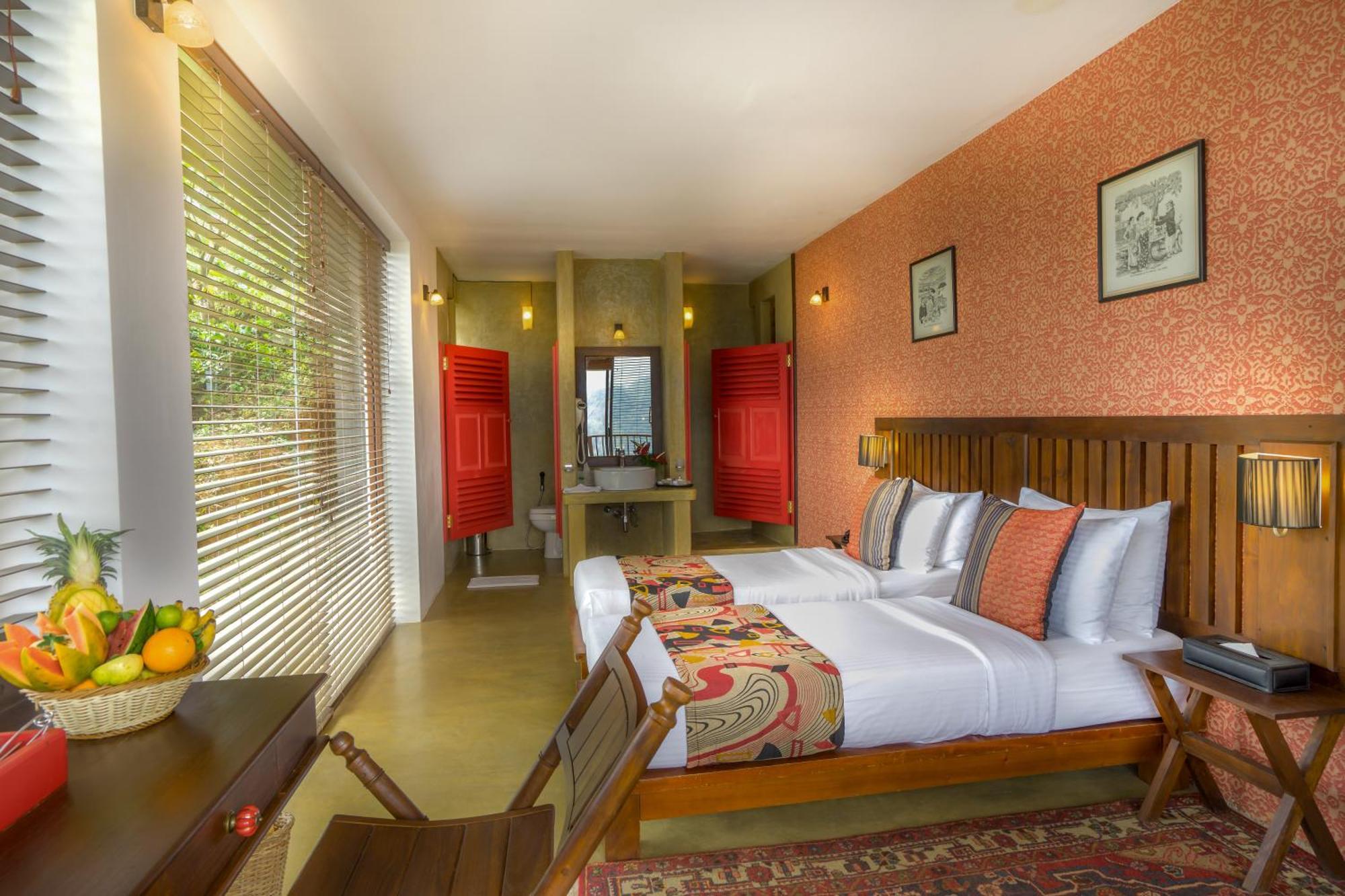 มาดุลเกลเล ทีแอนด์อีโคลอดจ์ Hotel แคนดี้ ภายนอก รูปภาพ