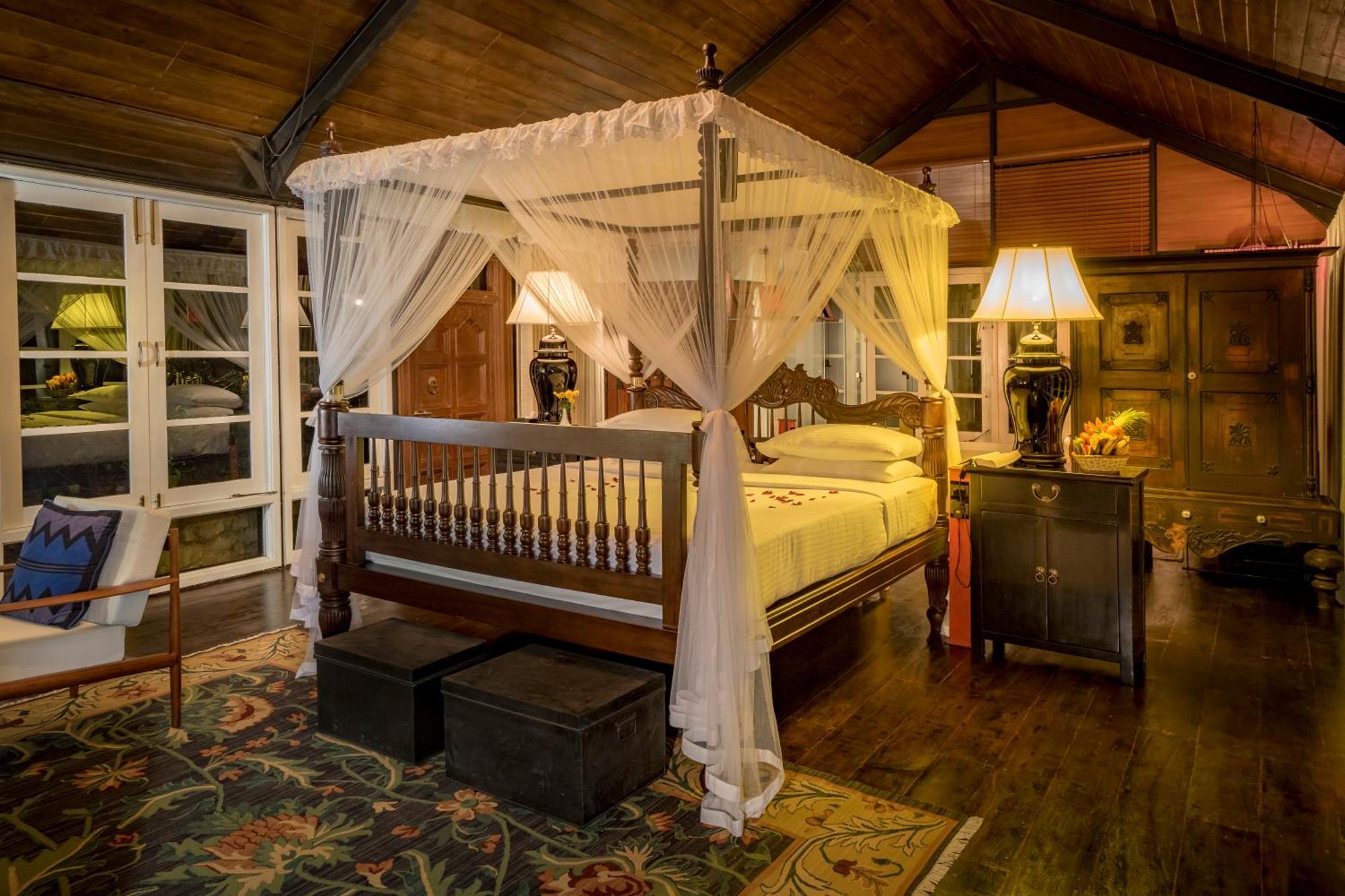 มาดุลเกลเล ทีแอนด์อีโคลอดจ์ Hotel แคนดี้ ภายนอก รูปภาพ